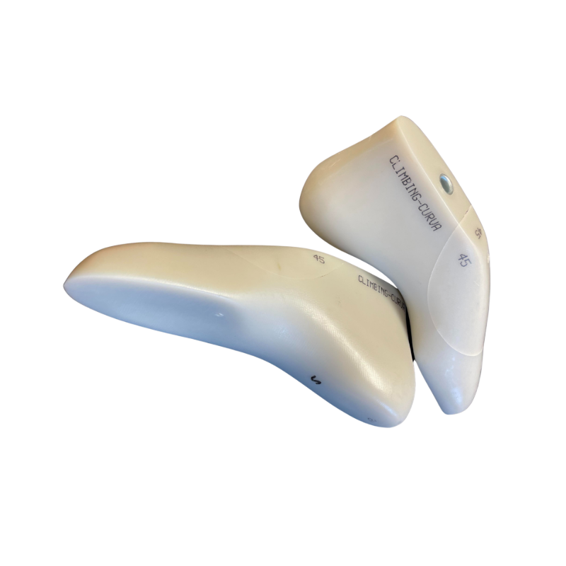 PAGES 183-187 MACHINES CORDONNERIE/FORESC.jpg